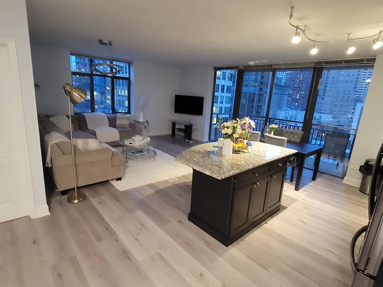 630 N State St #1201 — Photo 3