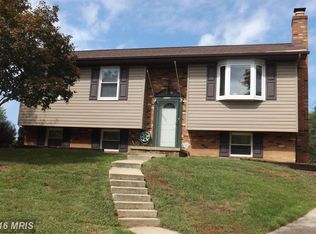 2235 Delight Ct, Waldorf, MD 20601