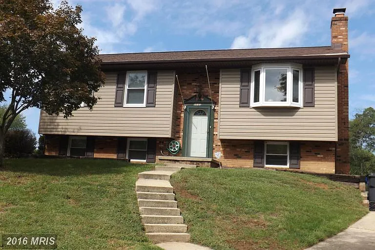 2235 Delight Ct photo 1