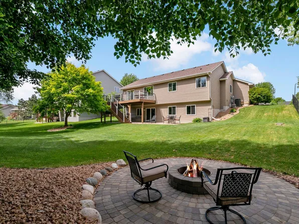 9800 Evergreen Ave N, Brooklyn Park, MN 55443