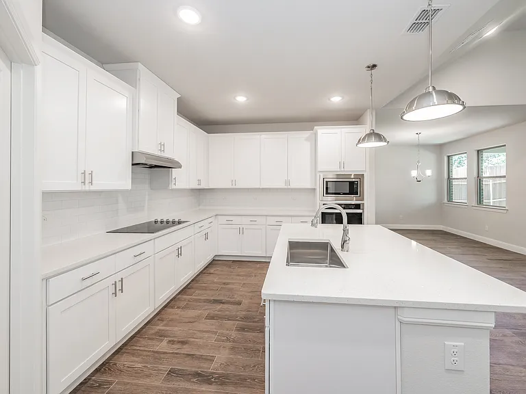 241 Gardenia Dr — Photo 13