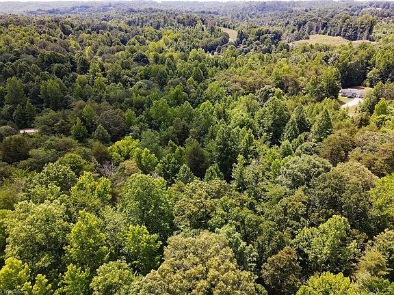 2nd image of 189 Hamlet Hills Dr