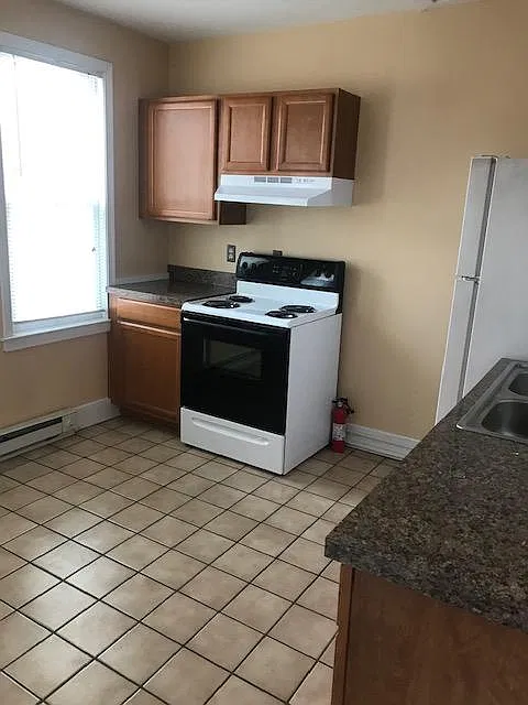 1 bed, 800 sqft, $885 — Photo 2