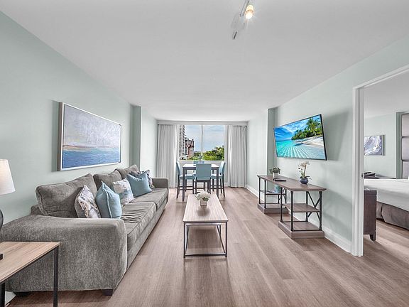 5th image of 2670 E Sunrise Boulevard #509