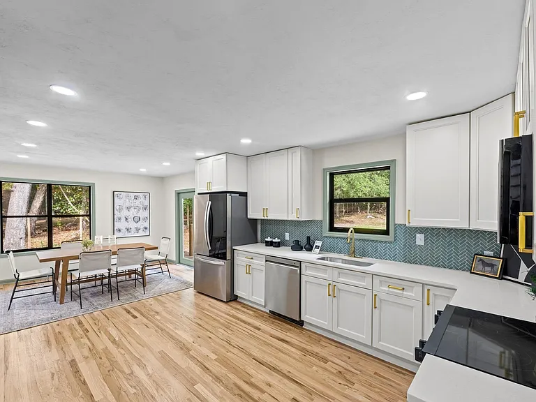 2066 Tallavana Trl — Photo 12