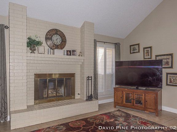 3rd image of 4606 Saint Andrews Dr