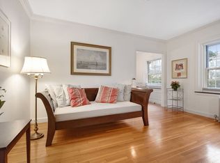 5 Arlington St APT 4, Cambridge, MA 02140
