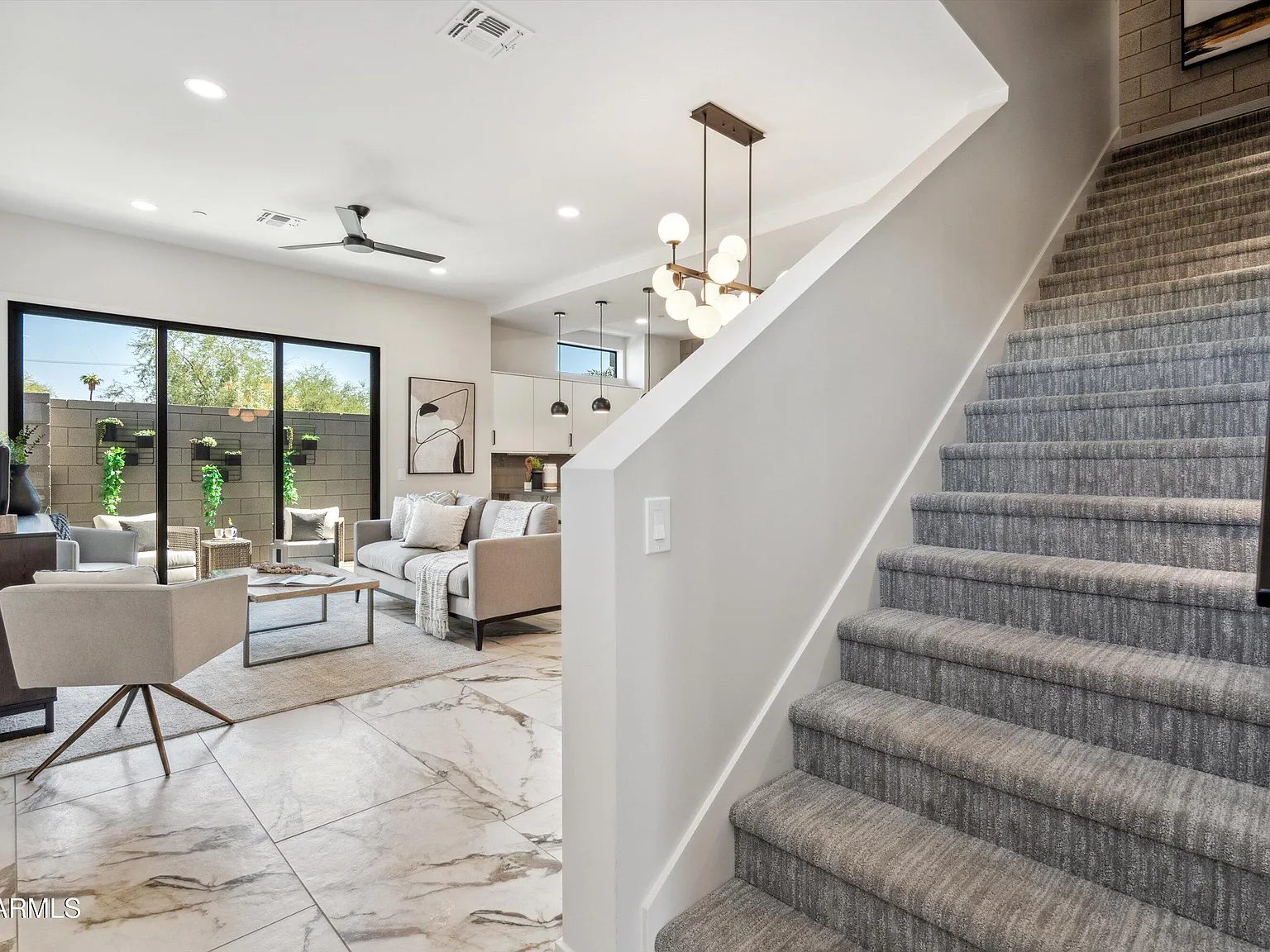 2 bed, 2.5 bath, 1881 sqft, $3,300 — Photo 4
