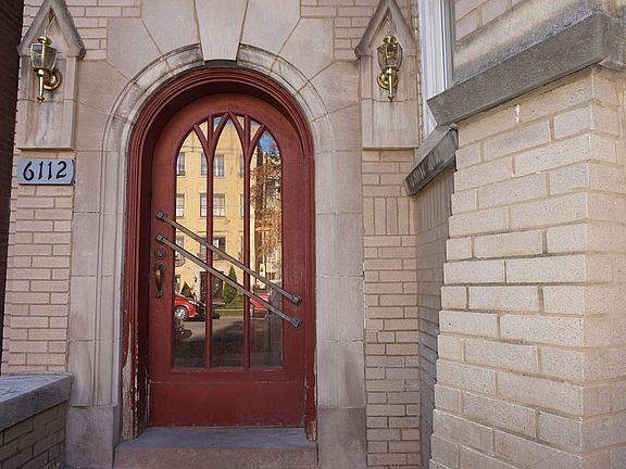 3rd image of 6112 N Talman Ave