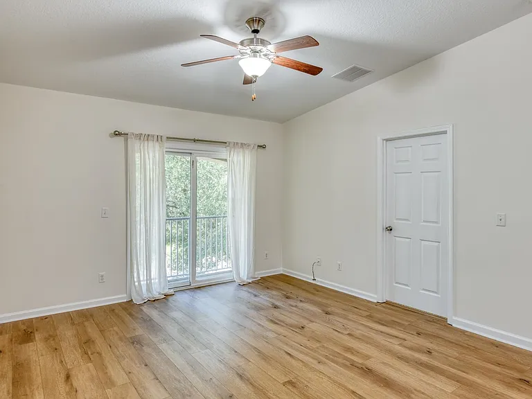 303 Golden Lake Loop St — Photo 14