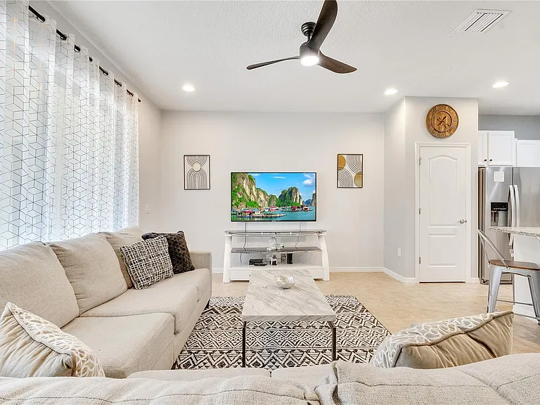8827 Geneve Ct — Photo 25