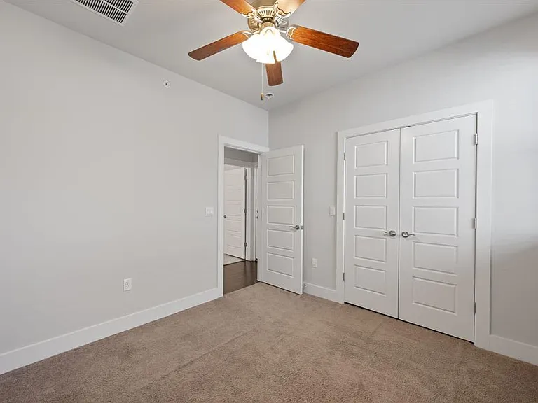 13800 Lyndhurst St #326 — Photo 13