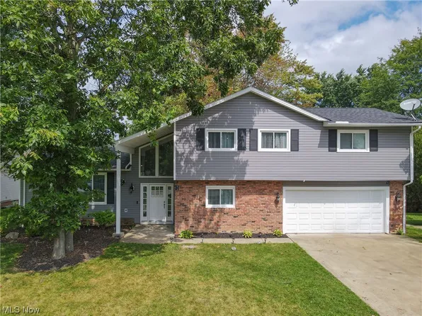 31685 Crabtree Ln, Solon, OH 44139