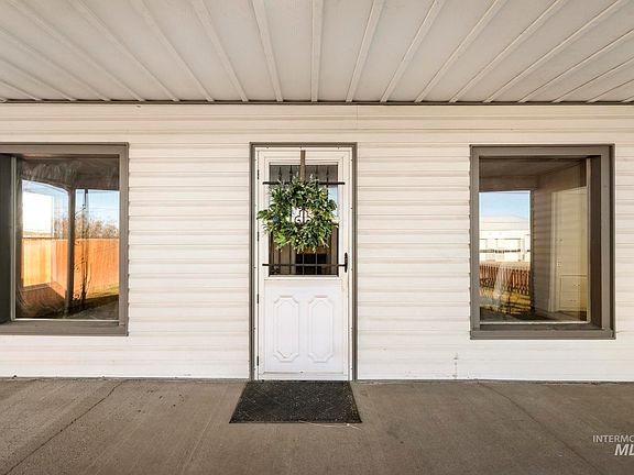2nd image of 1017 Burley Ave