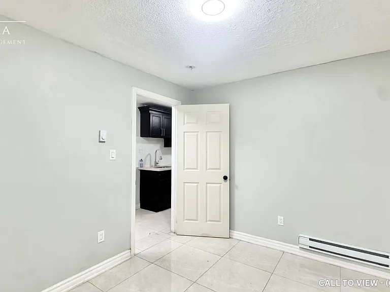 457 King St E #3 — Photo 3