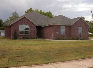 1512 Kelley Dr, Rogers, AR 72756
