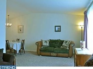 7623 Fillmore St, Philadelphia, PA 19111