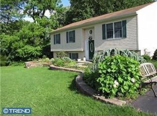 100 Kurtz Ln, Coatesville, PA 19320