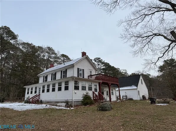 584 Hunts Rd, Port Haywood, VA 23138