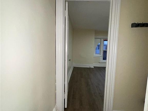 5th image of 1438 W Turner St APT 3