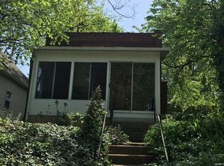 7446 Hoover Ave, Saint Louis, MO 63117