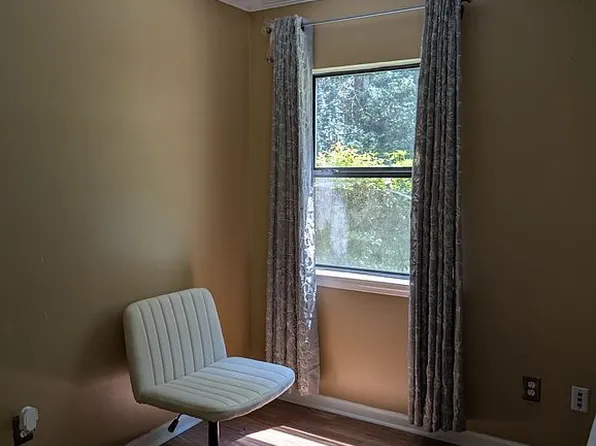 501 Gables Dr, Hoover, AL 35244