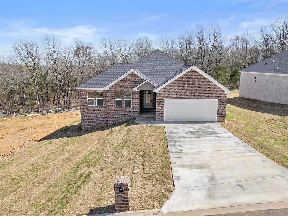 1st image of 518 Madeleine Cir