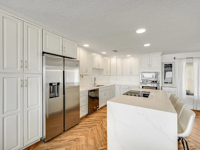 1110 S Banana River Dr — Photo 29