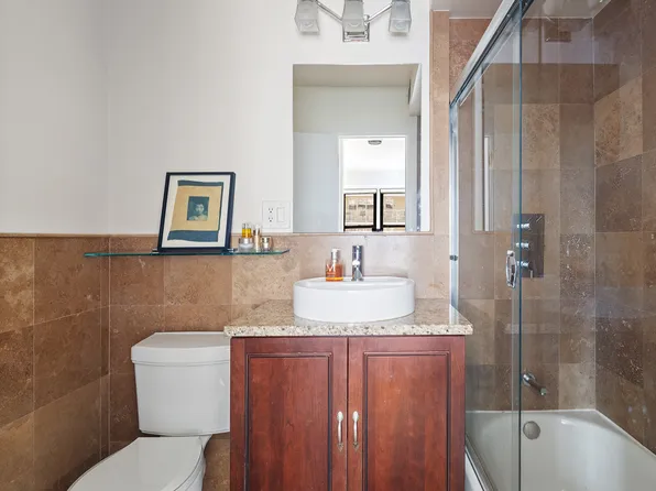 245 East 24th Street image 5 of 11