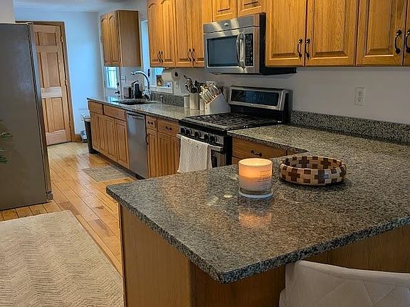 3rd image of 60 Chichester Road