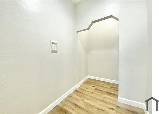 6717 S San Pedro St #9 — Photo 7