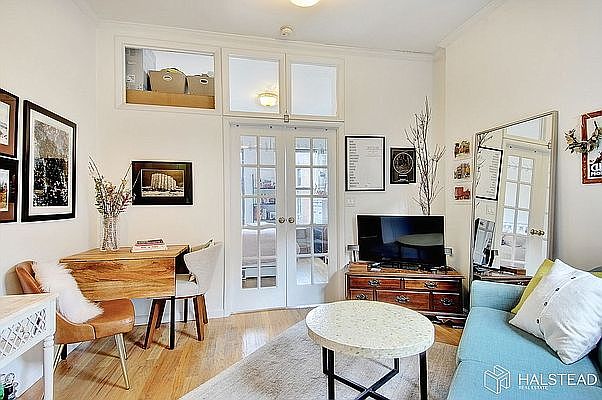 1st image of 223 W 10th St APT 4C