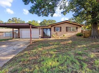 905 Seymore Cir, Denison, TX 75020