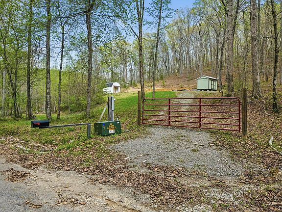 5th image of 376 County Road 184