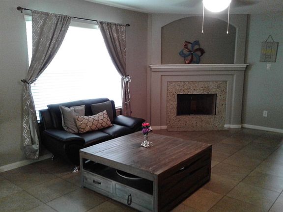 2nd image of 2407 Pinpoint Dr