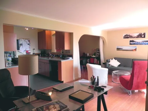 330 W Olympic Pl APT 107, Seattle, WA 98119