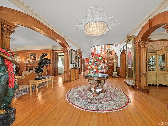 4th image of 999 Rosalind Rd