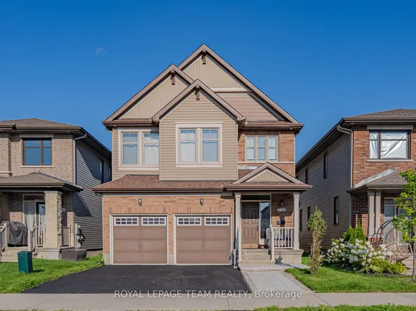 732 Brian Good Ave, Ottawa, ON K4M 0E3