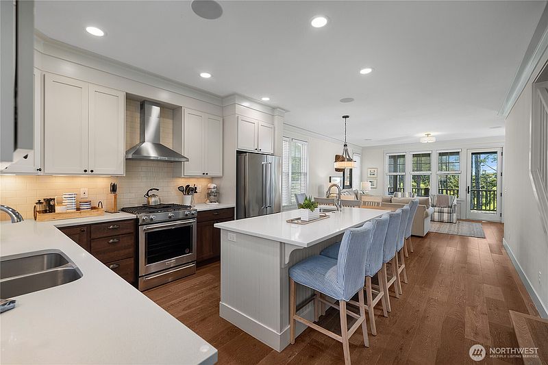 4th image of 34 Seaside Lane