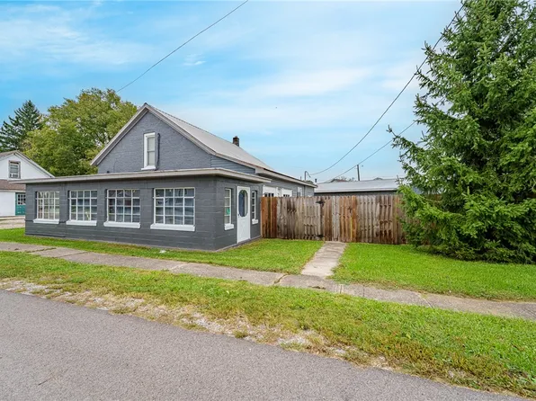 112 N Main St, Laura, OH 45337