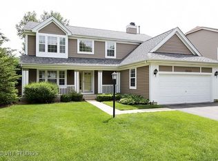 1333 N Larkspur Ln, Palatine, IL 60074