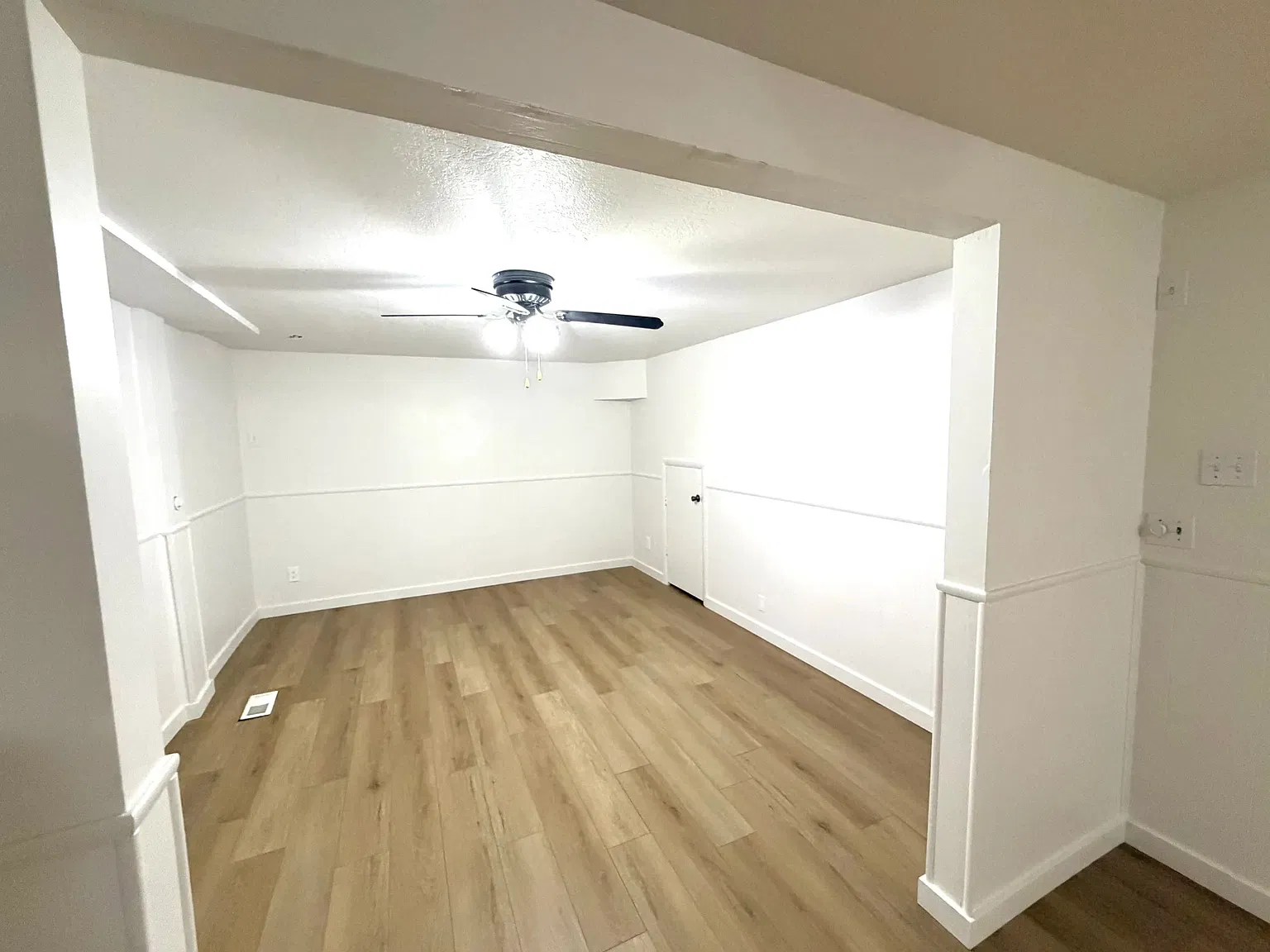 2 bed, 1156 sqft, $2,200 — Photo 4