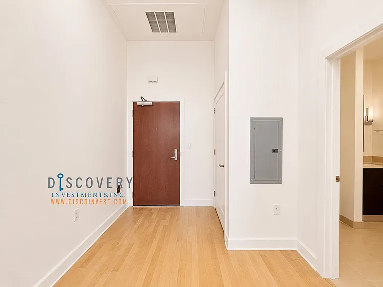 585 9th St #858 — Photo 7