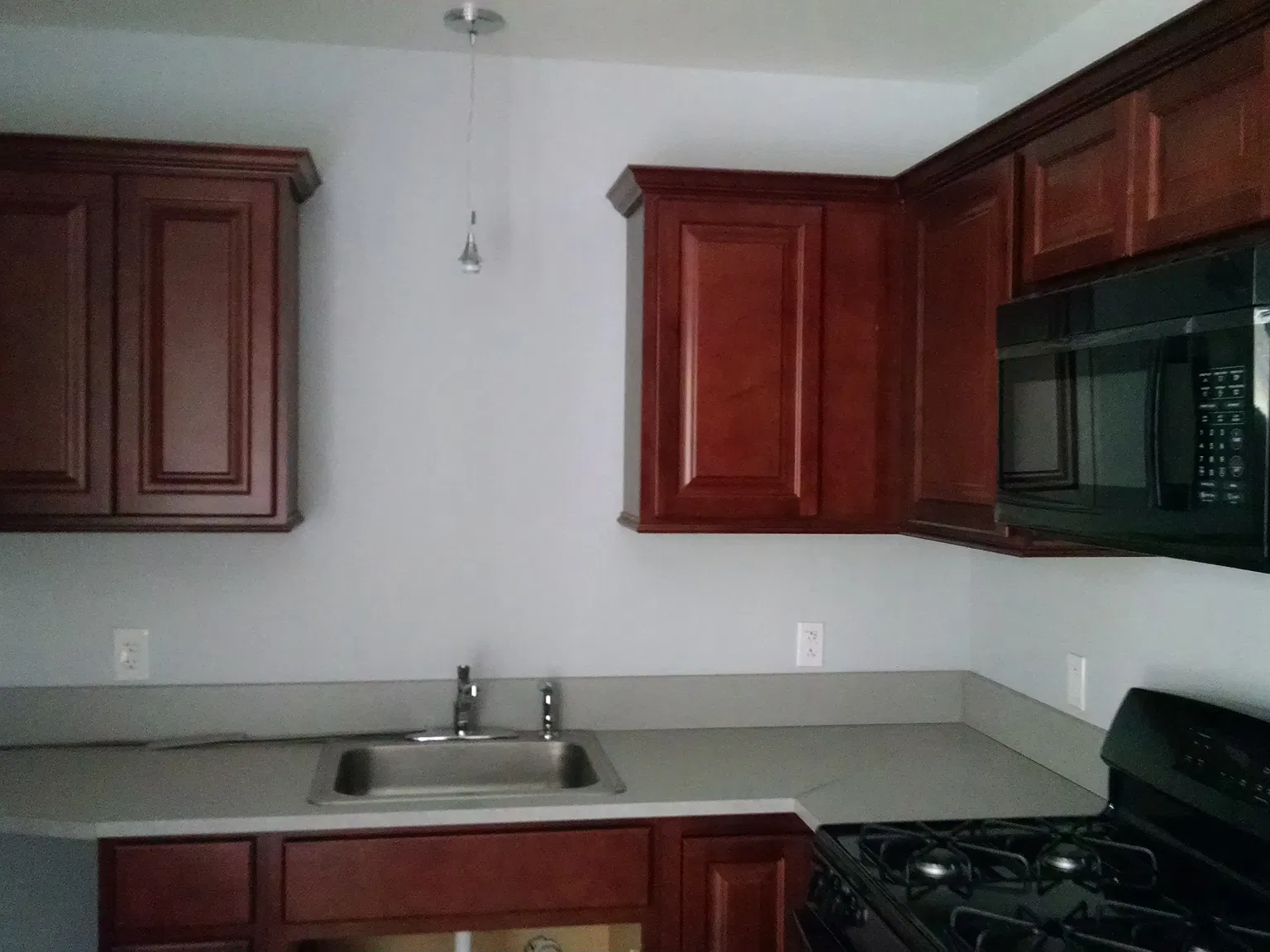 2 bed, 910 sqft, $1,700 — Photo 3