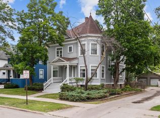 712 Dousman St, Green Bay, WI 54303