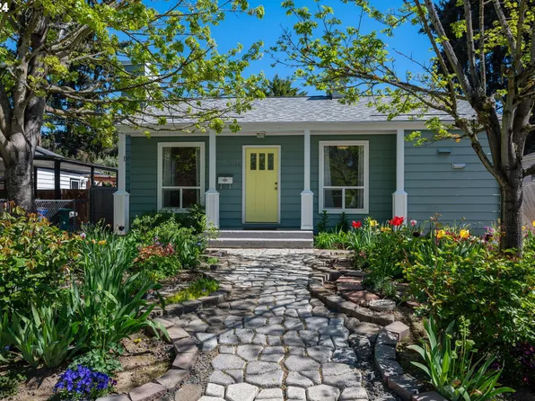 10115 N Hudson St, Portland, OR 97203