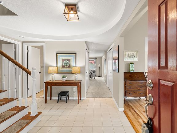 2nd image of 15702 NE Summerplace Dr
