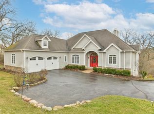 1221 Masters Rd, Lake Geneva, WI 53147