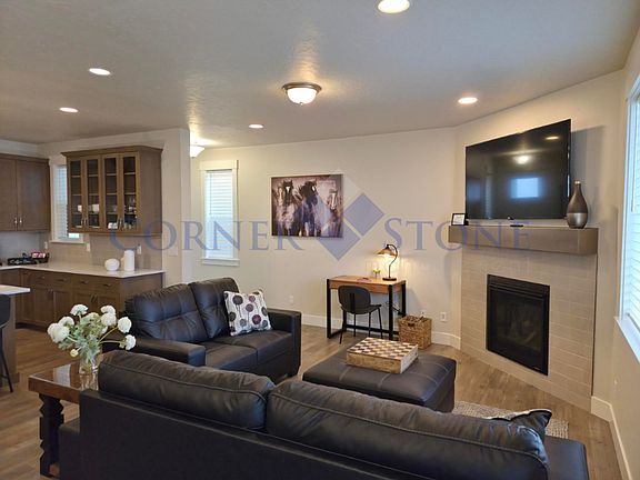 4th image of 11844 W Piazza St