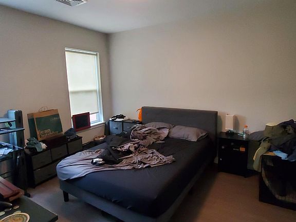 3rd image of 222 Bridge St #212